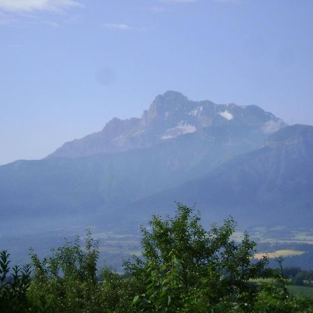 Bed and Breakfast Le Genevray La Mure  Exteriér fotografie